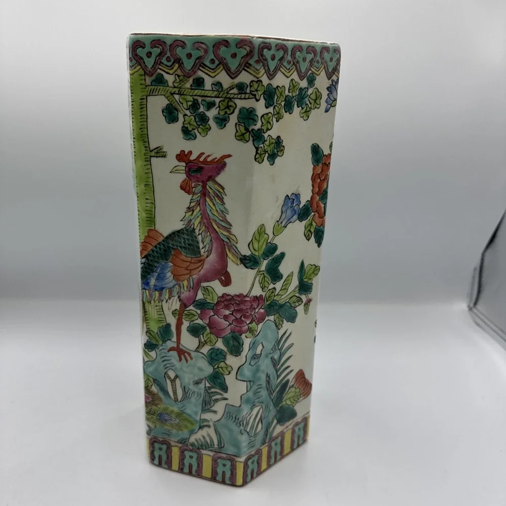Vintage Hexagonal Chinese vase hand painted 11